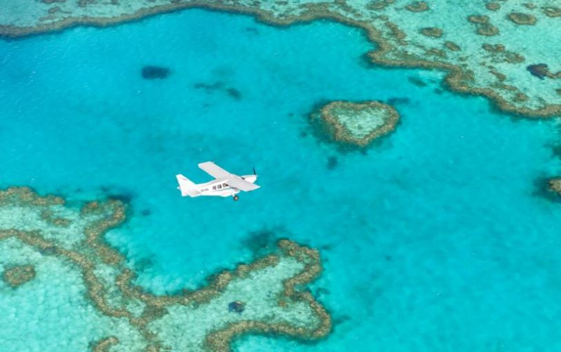 scenic flight Whitsundays heart reef