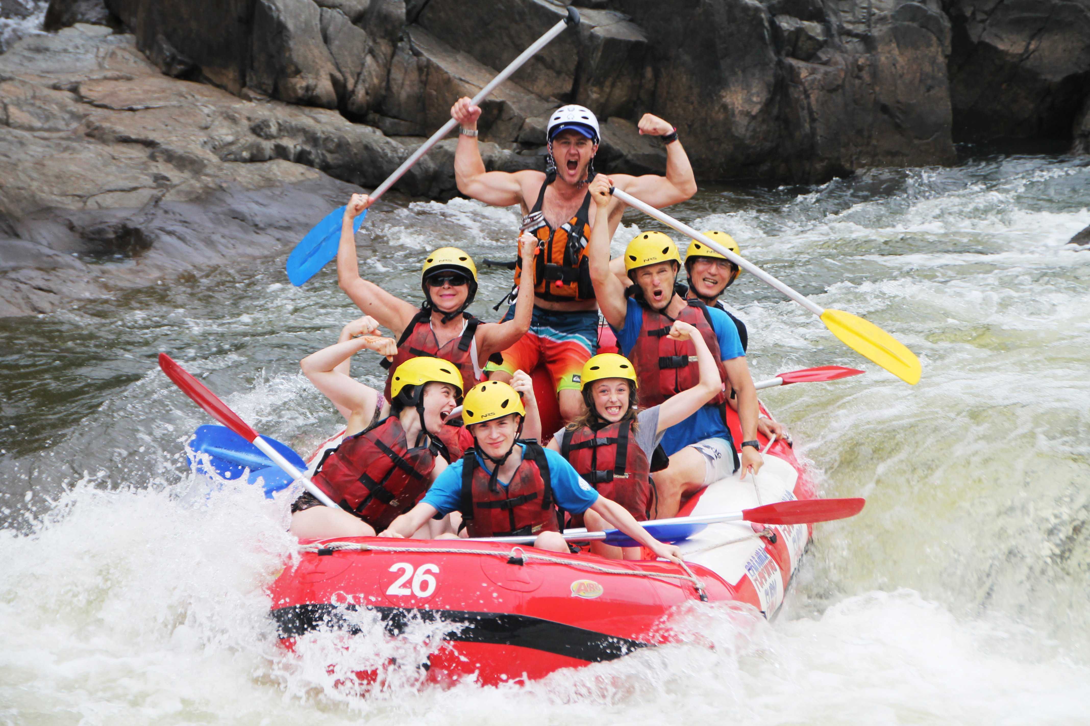 White rafting. White Water Rafting. Рафтинг на белой воде. Что такое школа рафтинга. Go Rafting.