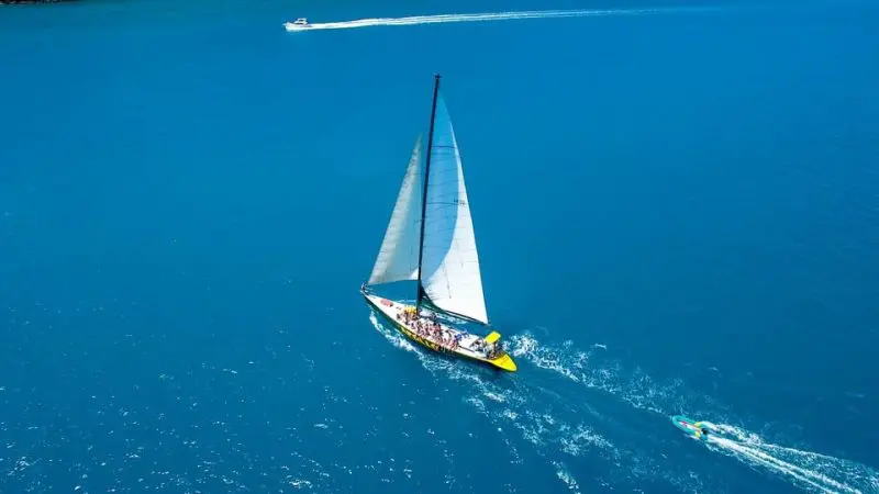 sailing boat at Whitsundays
