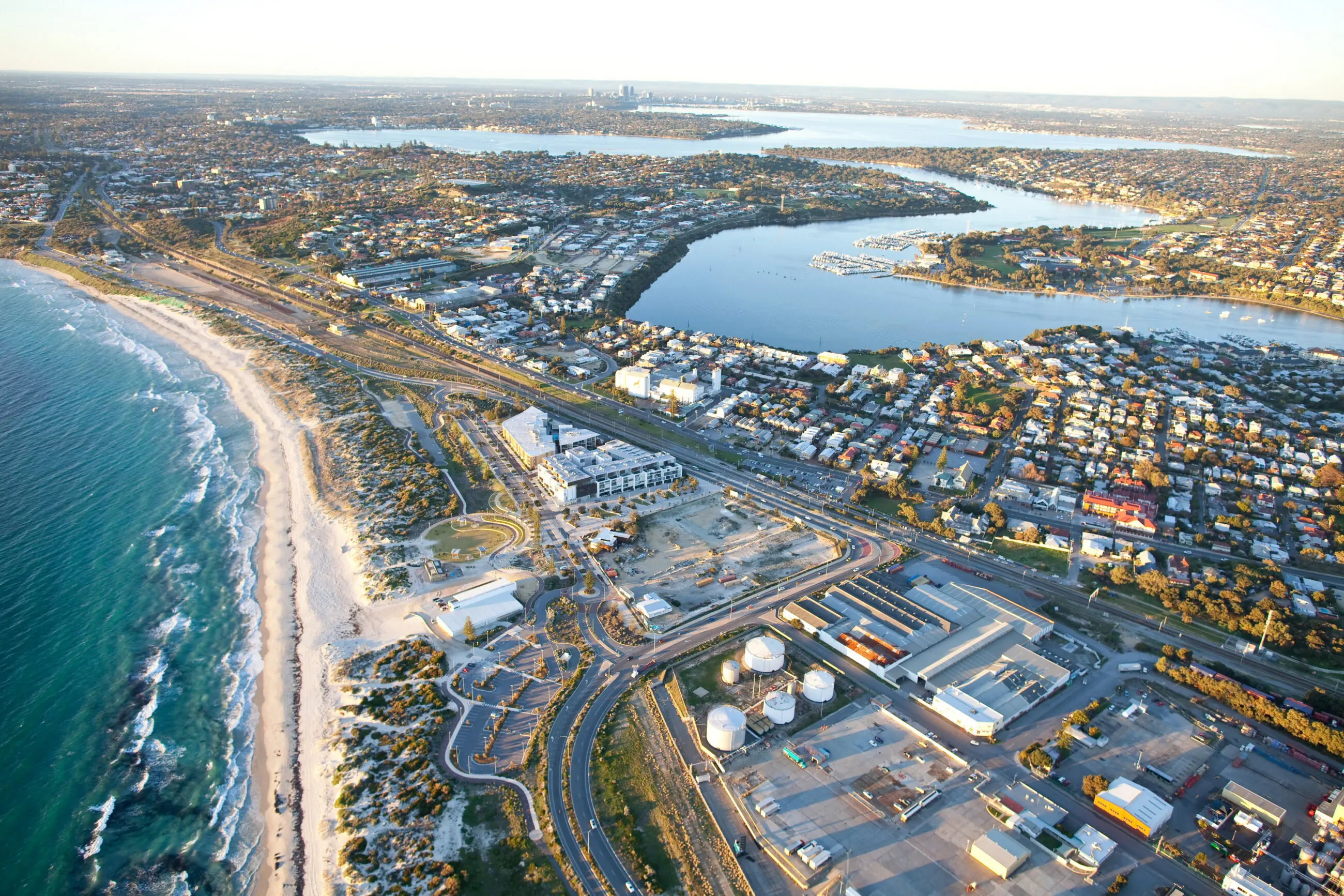 5715f3dcb9fd4_725_fremantle-twa-fremantle-coastline