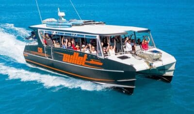 69fa2afc51a2f_6650_whitsunday-bullet-speeding-through-the-whitsundayslg-1